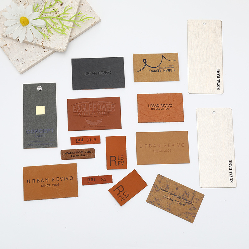 德松定 制宠物压印皮标烫金皮革标pu真皮logo牛仔裤仿真皮皮牌