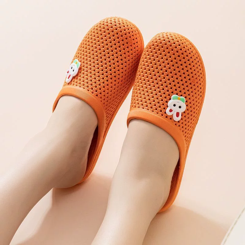 2025 новые летние сандалии с отверстиями в стене, тапочки на плоской подошве для женщин, износостойкие домашние и уличные тапочки для отдыха на мягкой подошве