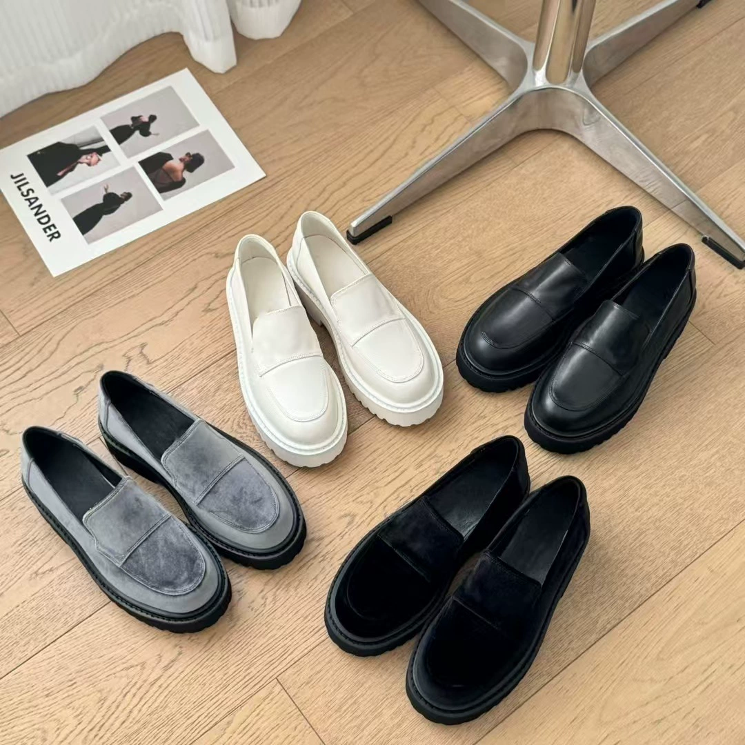 Маленькие ароматные туфли на толстой подошве Lefu 2024 осенние новые туфли из сосновых кексов высокого уровня в британском стиле маленькие кожаные туфли серии одиночных туфель