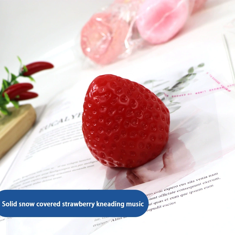 Популярная большая игрушка для еды в виде клубники Xiaohongshu имитирует большой размер супермягкой грязи, которую можно сжать, и красивую фруктовую игрушку.