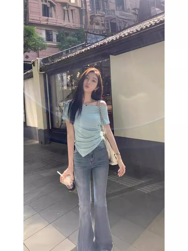 源一字肩半袖tシャツ女装夏の新型デザイン感がスリムで短い気質が肩を露出している上着|undefined