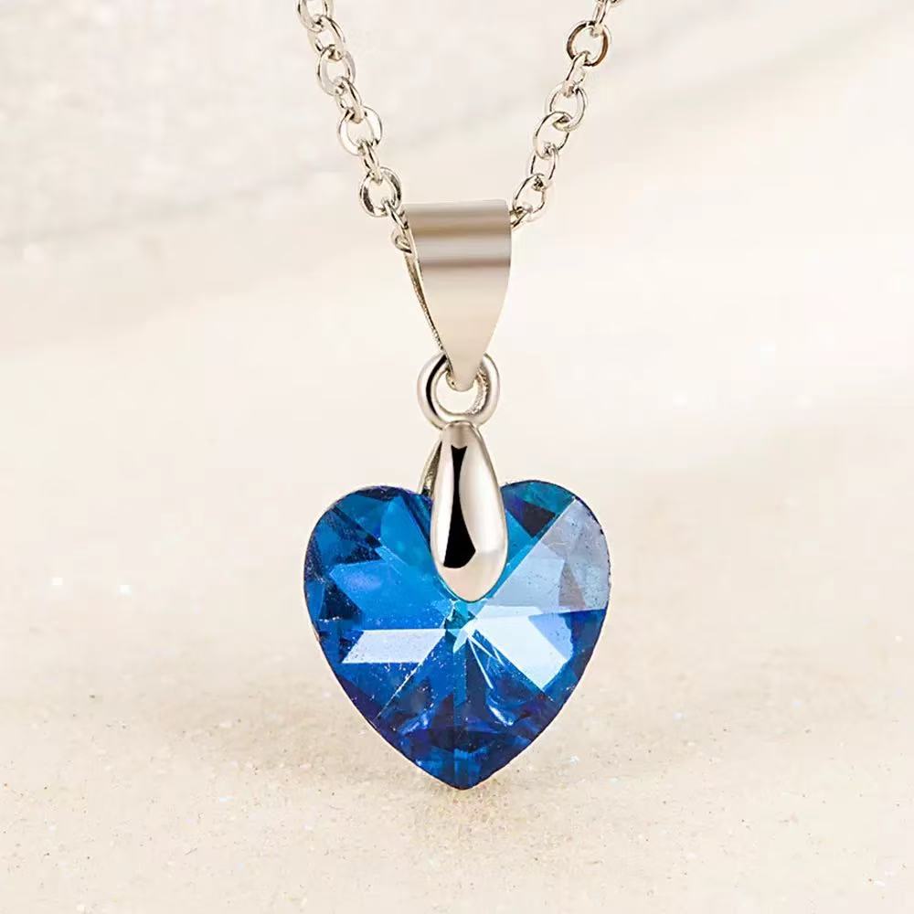 Collar con colgante de corazón de cristal austriaco estilo coreano_voghion.com