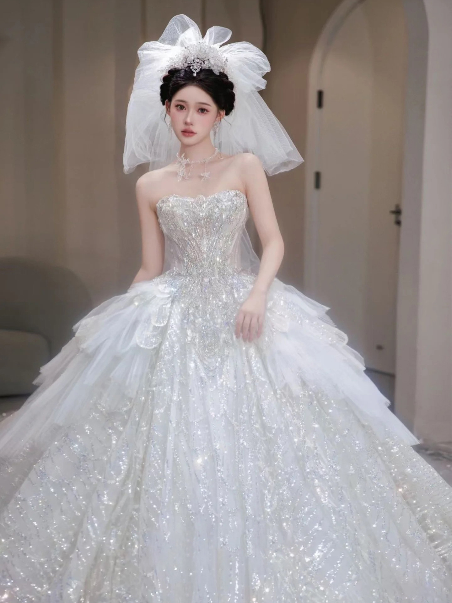 Halter neck light luxury wedding dress bride 2025 new main yarn…