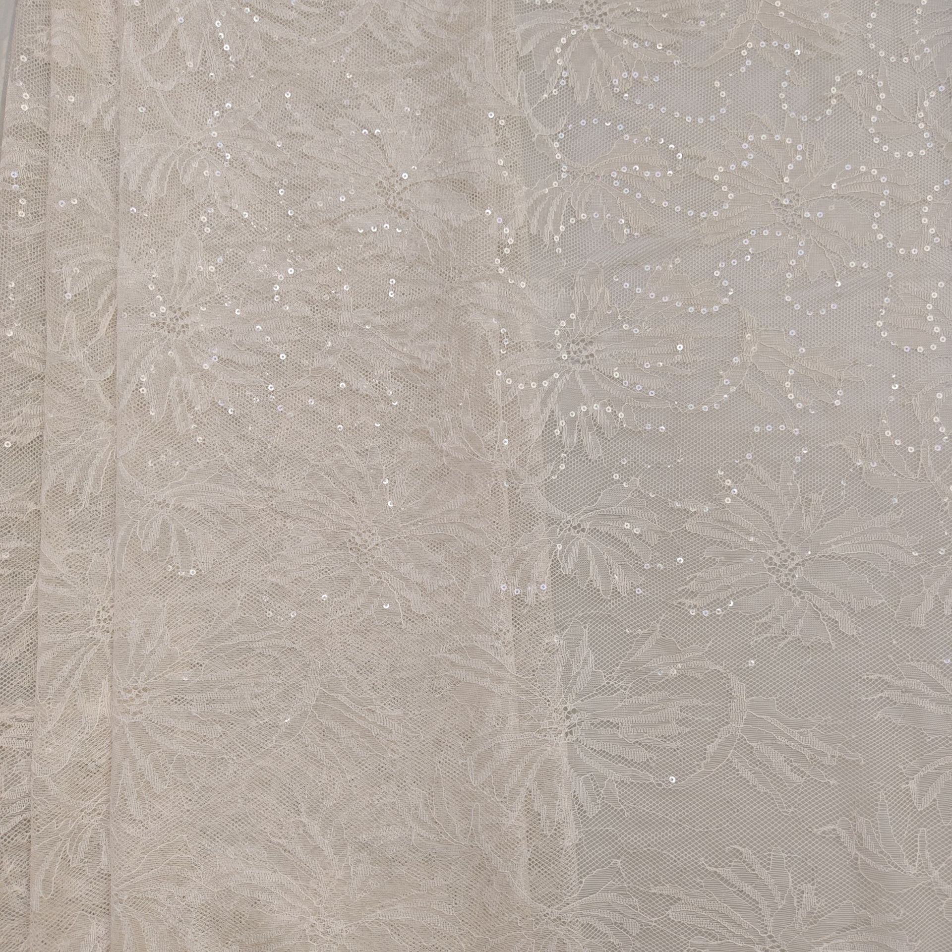 XL213 apricot