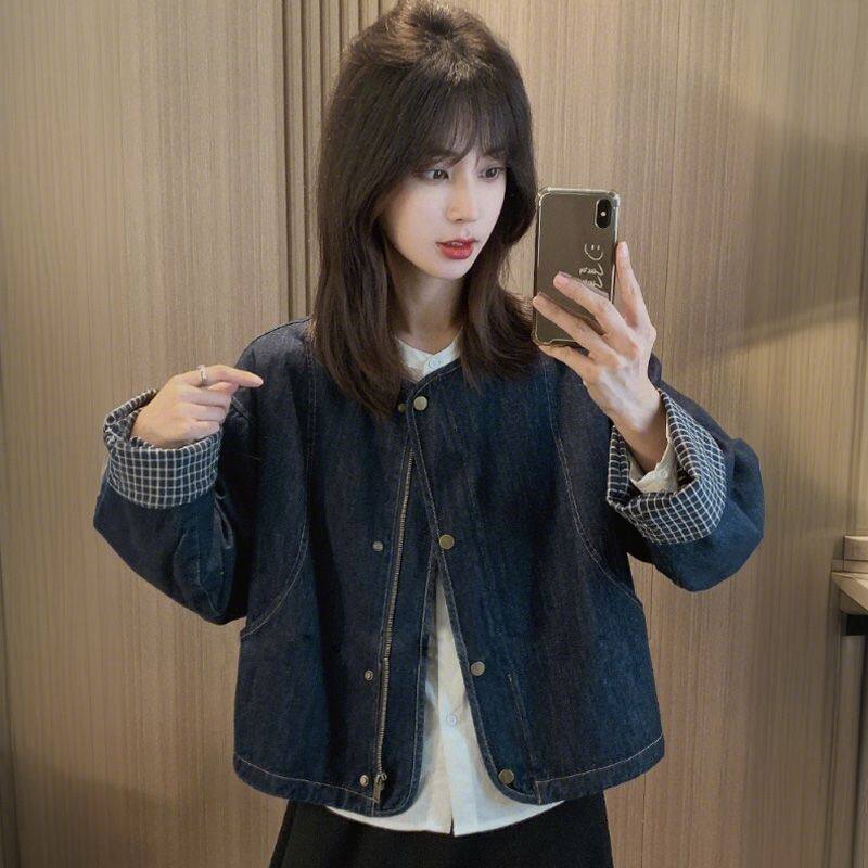 Áo khoác denim nữ dáng rộng cổ tròn tay dài viền cuộn họa tiết kẻ caro — Áo tay dài kẻ sọc xanh