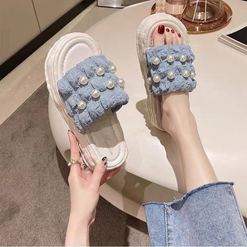 Popular Slippers, Pearl Fabric Platform Shoes, Women's Spring Outer Wear, Thick-Soled Beach Flip-Flops, Versatile Fairy Style Popular Slippers, Pearl Fabric Platform Shoes, Women's Spring Outer Wear, Thick-Soled Beach Flip-Flops, Versatile Fairy Style