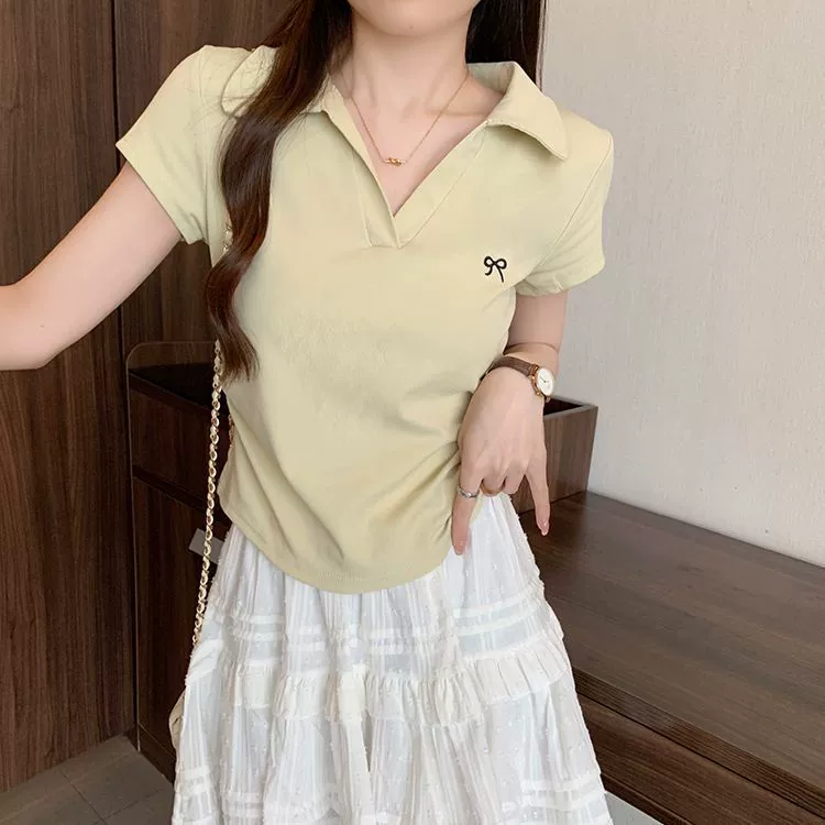 Внешнеторговая трансграничная новая футболка с короткими рукавами 2025 женская летняя лацканная сладкая бантик вышивка складки для талии топ ins