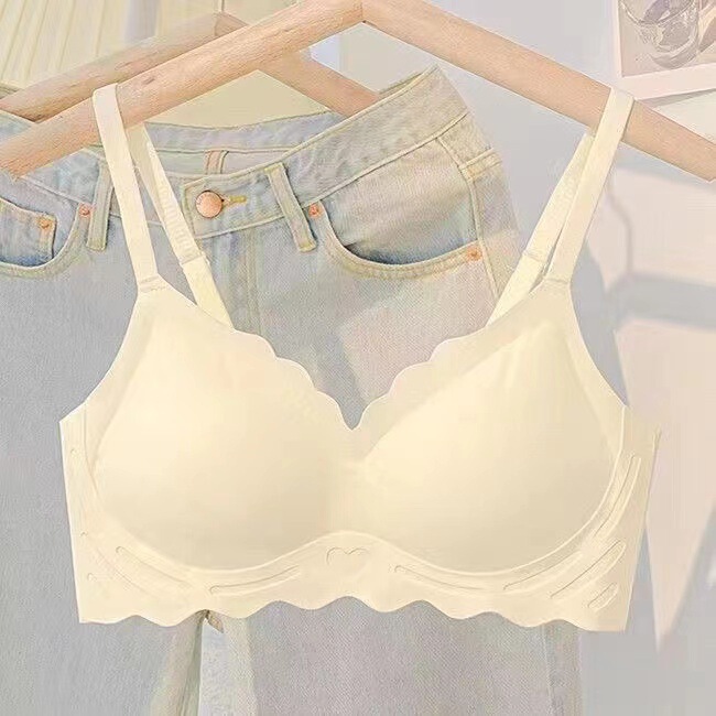 Seamless women's bra, wire-free, one-piece design, beautiful back, push-up, for young women, with side support, summer style, makes breasts appear smaller Seamless women's bra, wire-free, one-piece design, beautiful back, push-up, for young women, with side support, summer style, makes breasts appear smaller