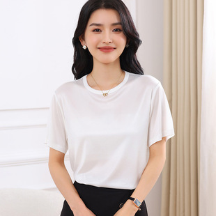 ���������T��Ů��ˬ��͸�⌒�����e�A�I��ɫŮ�ļ�������A���s