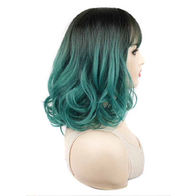 Sentetik peruk Renkli kimyasal elyaf Siyah kademeli koyu yeşil düzgün patlama Buğulanmış rulolar kısa saç peruk kafa kapağı_voghion.com