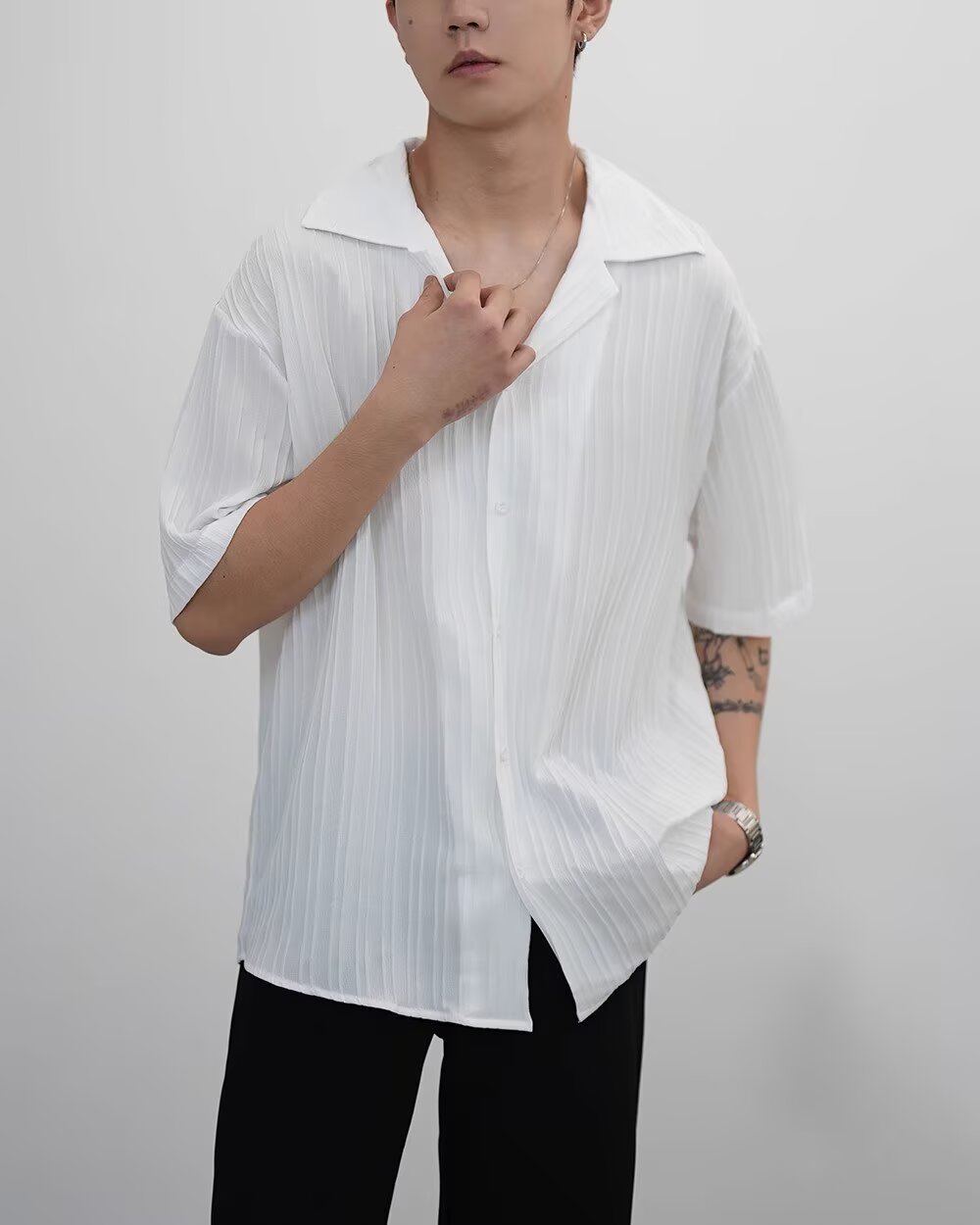 Herren Kurzarm Freizeithemd Mit Textur In Schwarz Weiss_voghion.com