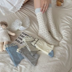 袜子女 秋季新款小清新蓝色系波点条纹中筒袜学院风百搭棉袜ins潮