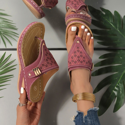 Women's Summer European and American Wide Fit Open-toe Metal Thick Sole Slippers