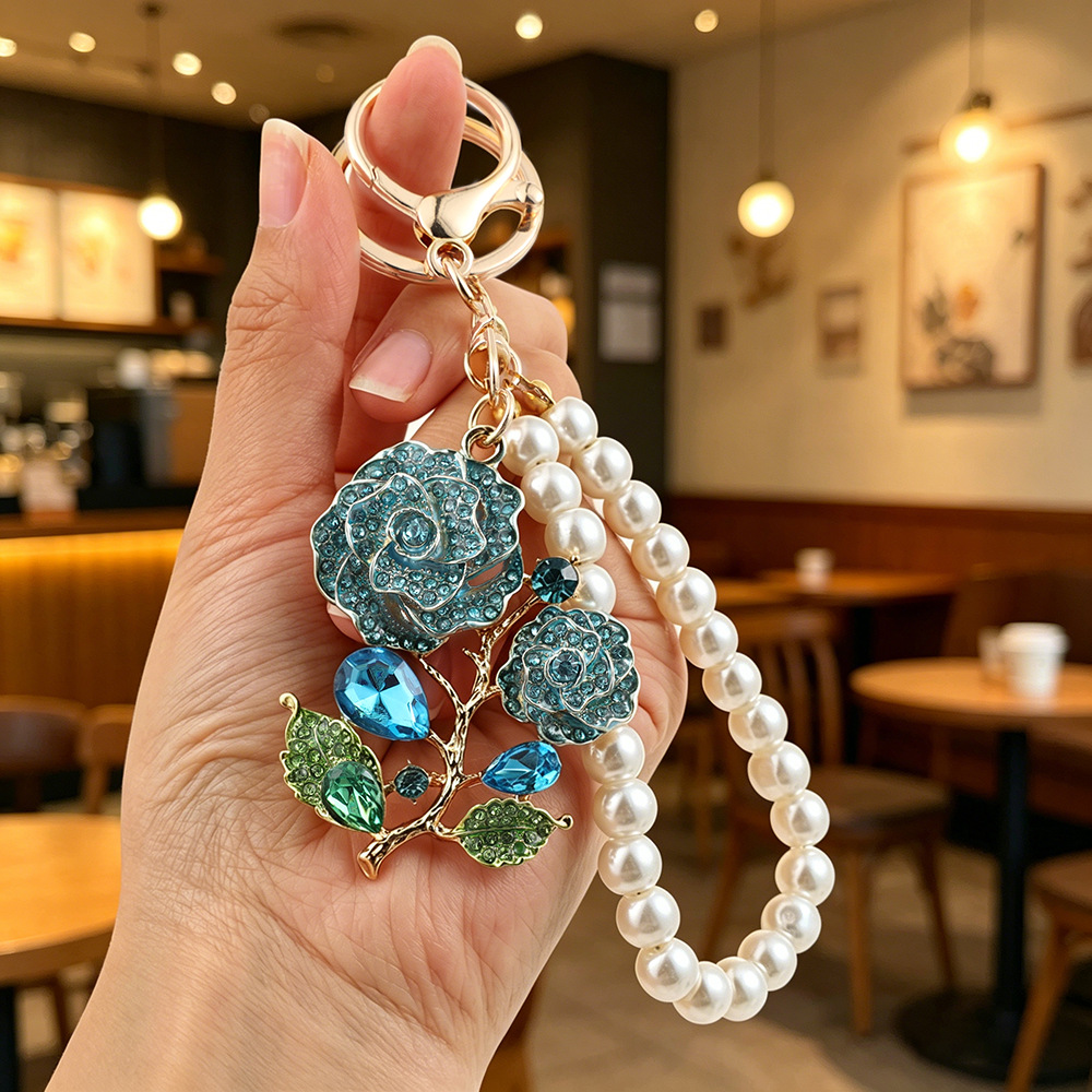 Porte-clés de luxe fleur de rose avec pendentif sac en diamants_voghion.com
