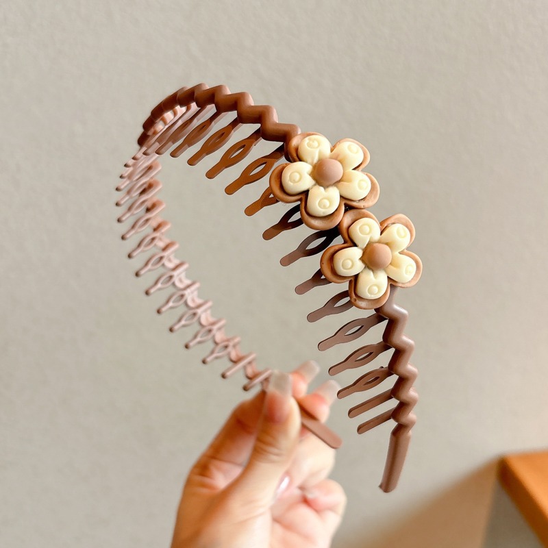 Otoño y invierno leche de café lindas flores peinadas peinadas de cabello para niños dibujos animados cinturón de cabeza de dientes antideslizantes peinadas de cabello para mujeres