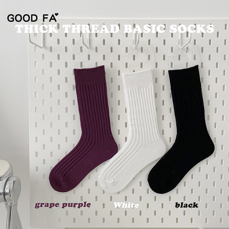 Fall/Winter 2022 new Taro purple thick line Foundation neutral tube socks 22182 Fall/Winter 2022 new Taro purple thick line Foundation neutral tube socks 22182
