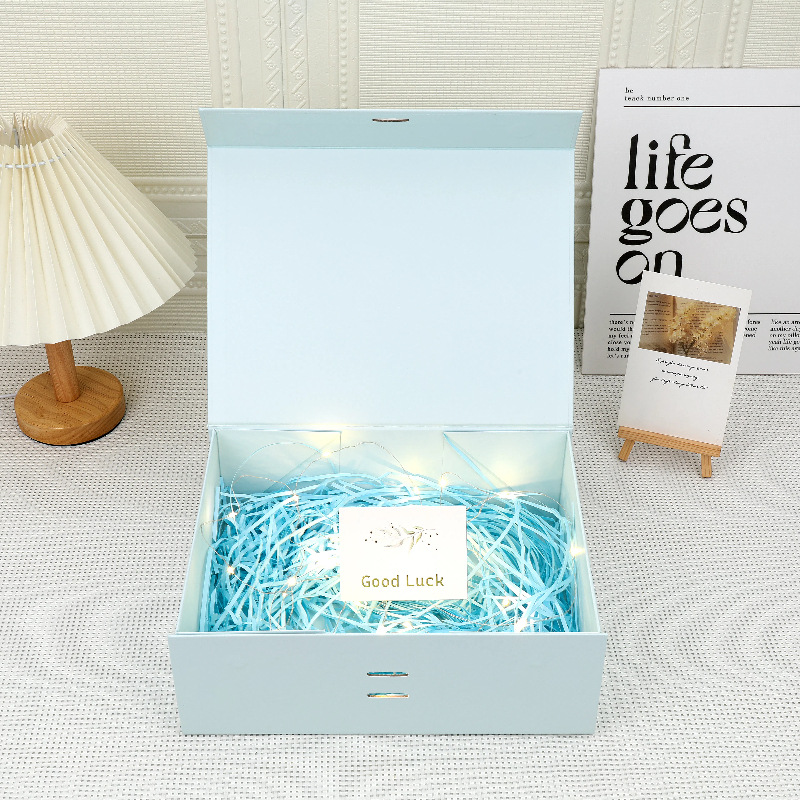 Caja de papel plegable simple transfronteriza en existencia, caja de regalo con tapa magnética abatible, personalizable con impresión de logotipo.