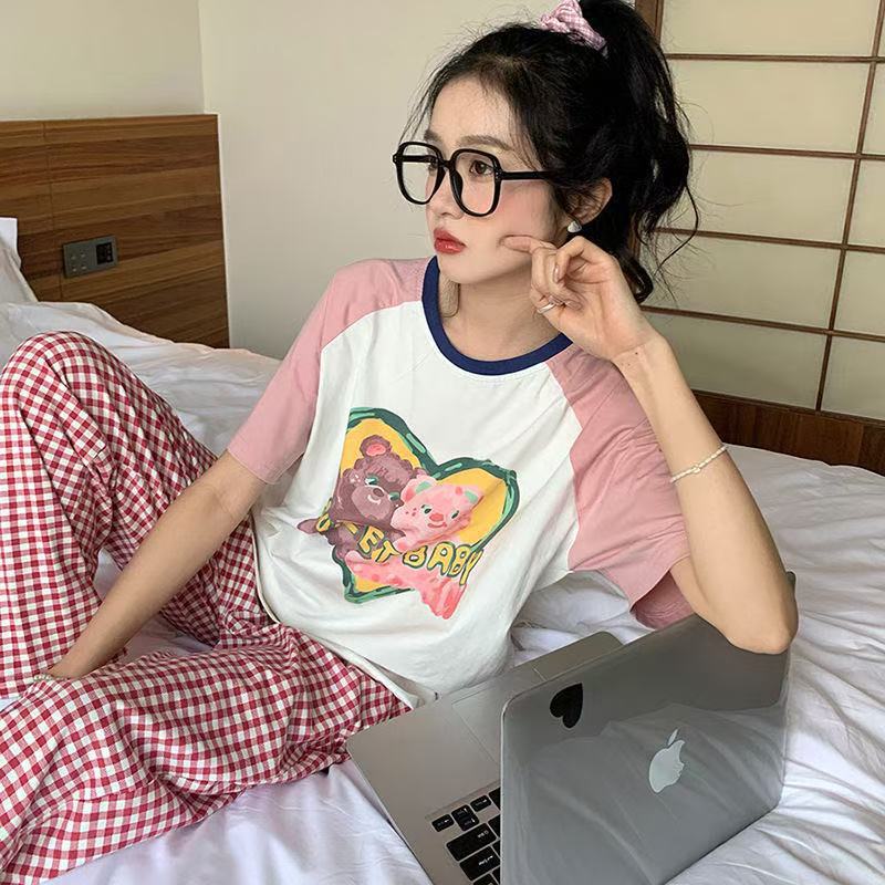 2025 pijamas de mangas cortas de mujer pantalones largos de verano delgados dibujos animados casuales lindos ropa de casa de viento rojo se puede usar fuera