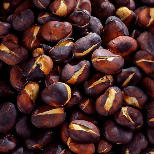 One-off delivery of Yunnan rural homemade roasted broad beans, a specialty, fragrant and crispy broad bean, bulk dry fried broad beans, original flavor, non-fried goods.