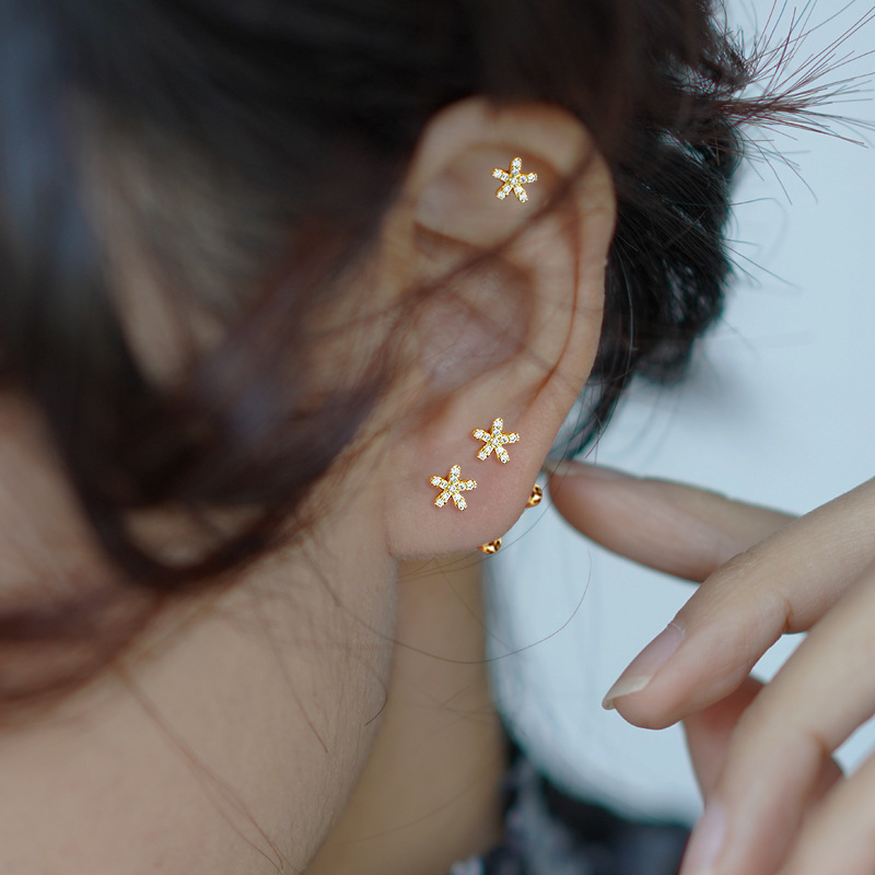 Oreja espárragos 2022 nueva moda flor tornillo giro sueño-libre Pick-libre nicho diseño Super Flash oreja hueso pendientes