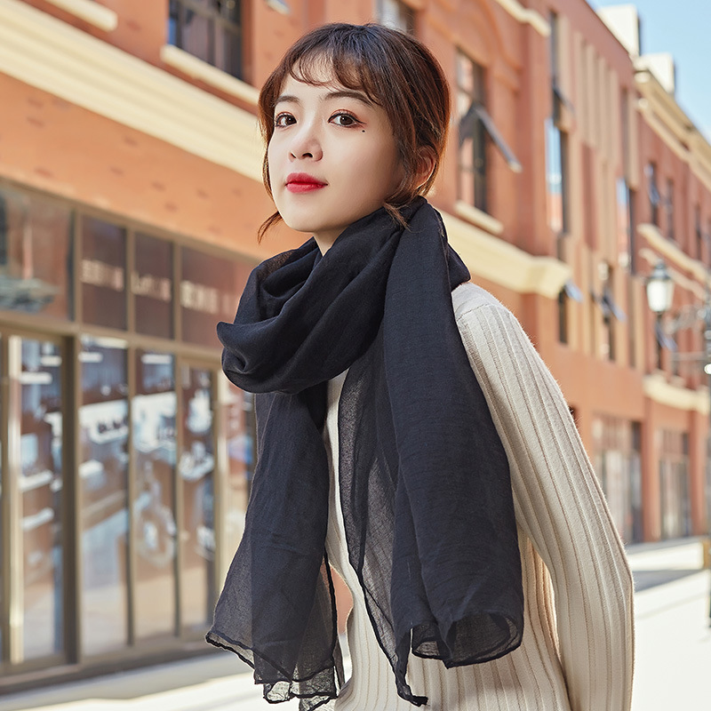 검은색