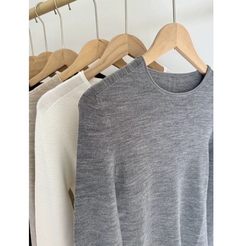 Shima Seiki Seamless One-Line Ready-To-Wear! Round Neck Wool German Yangtze Yarn Merino Wool Slim Fit Bottoming Shirt for Women Shima Seiki Seamless One-Line Ready-To-Wear! Round Neck Wool German Yangtze Yarn Merino Wool Slim Fit Bottoming Shirt for Women