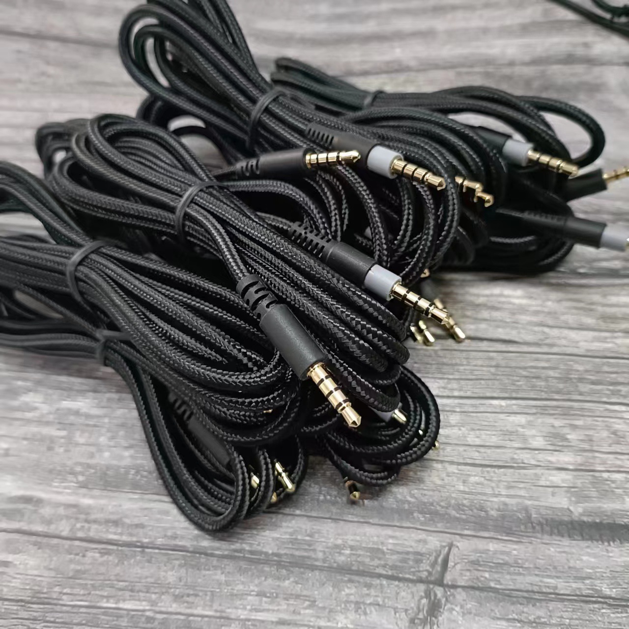 Aplicable a la línea de grabación de auriculares Kingston 1,5 m línea trenzada 3,5 a 3,5 línea de cuatro niveles a cuatro niveles Kingston