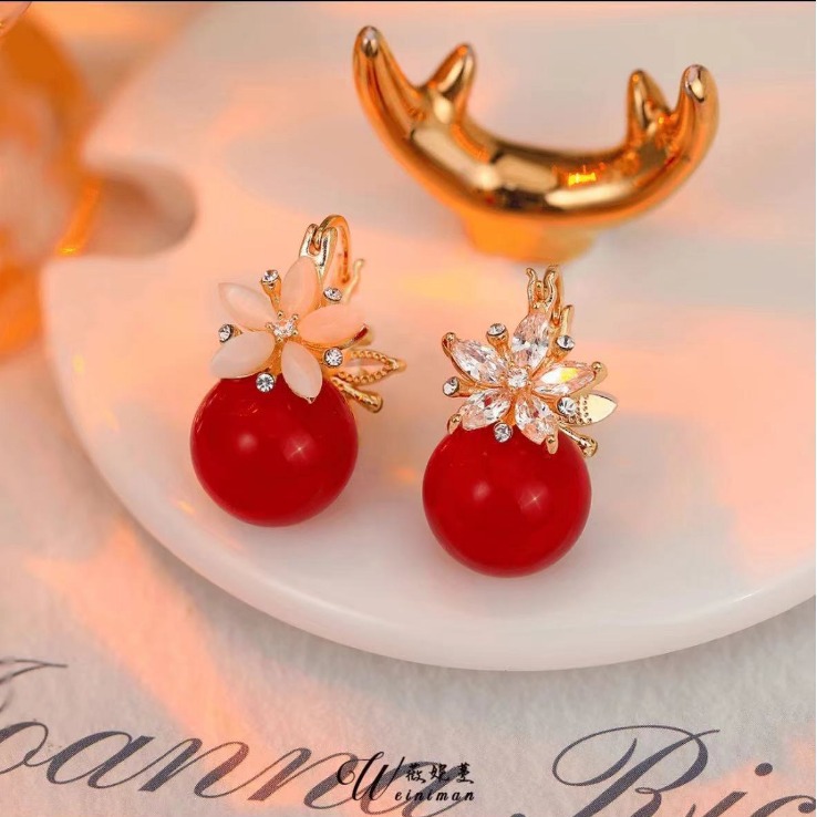 2026 nuevo estilo francés alto sentido de doble cara flores perlas pendientes de lujo ligero estilo versátil temperamento suave auriculares image 4