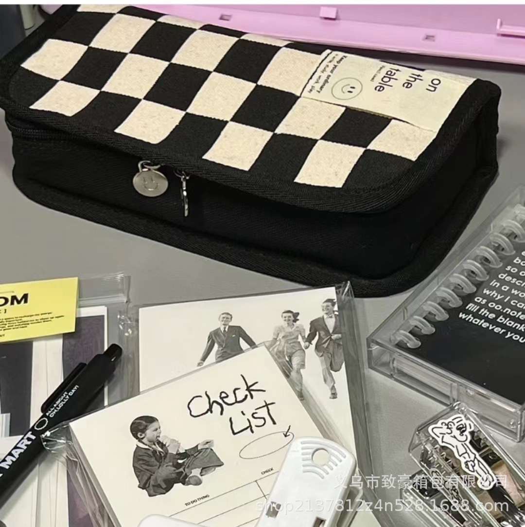 Caja de lápiz de gran capacidad bolsa de papelería simple tablero de ajedrez bolsa de lápiz de nicho a cuadros estudiante de escuela secundaria Almacenamiento de lona ins estilo chica