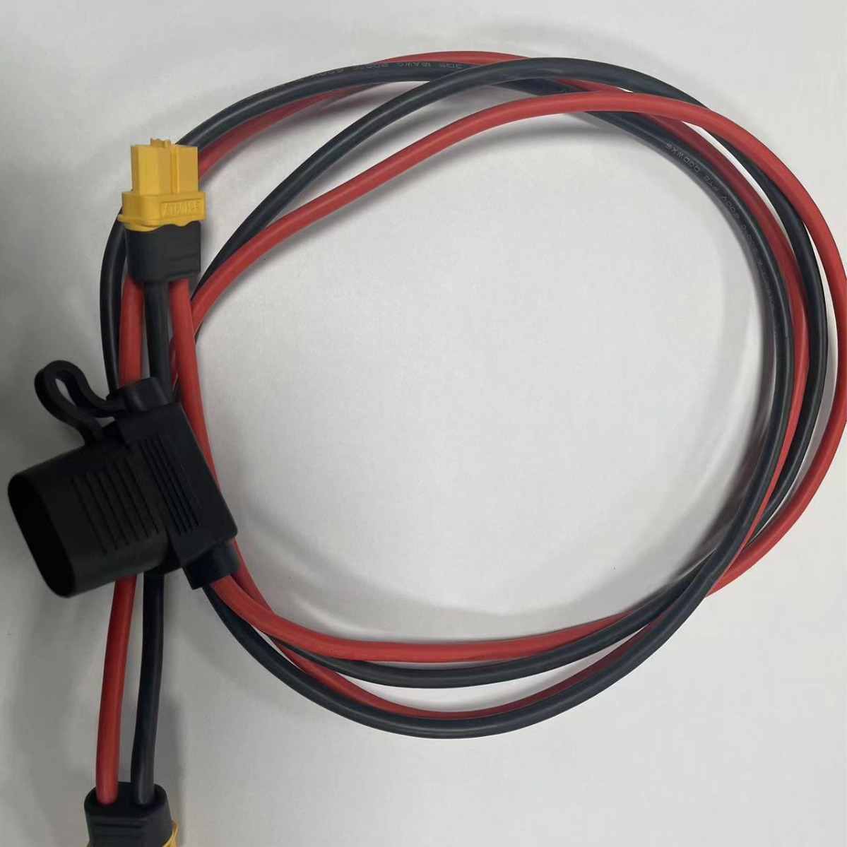 XHX001中12圆黑红黑硅胶线1米+XT60公母黄色壳保险盒 现货直供