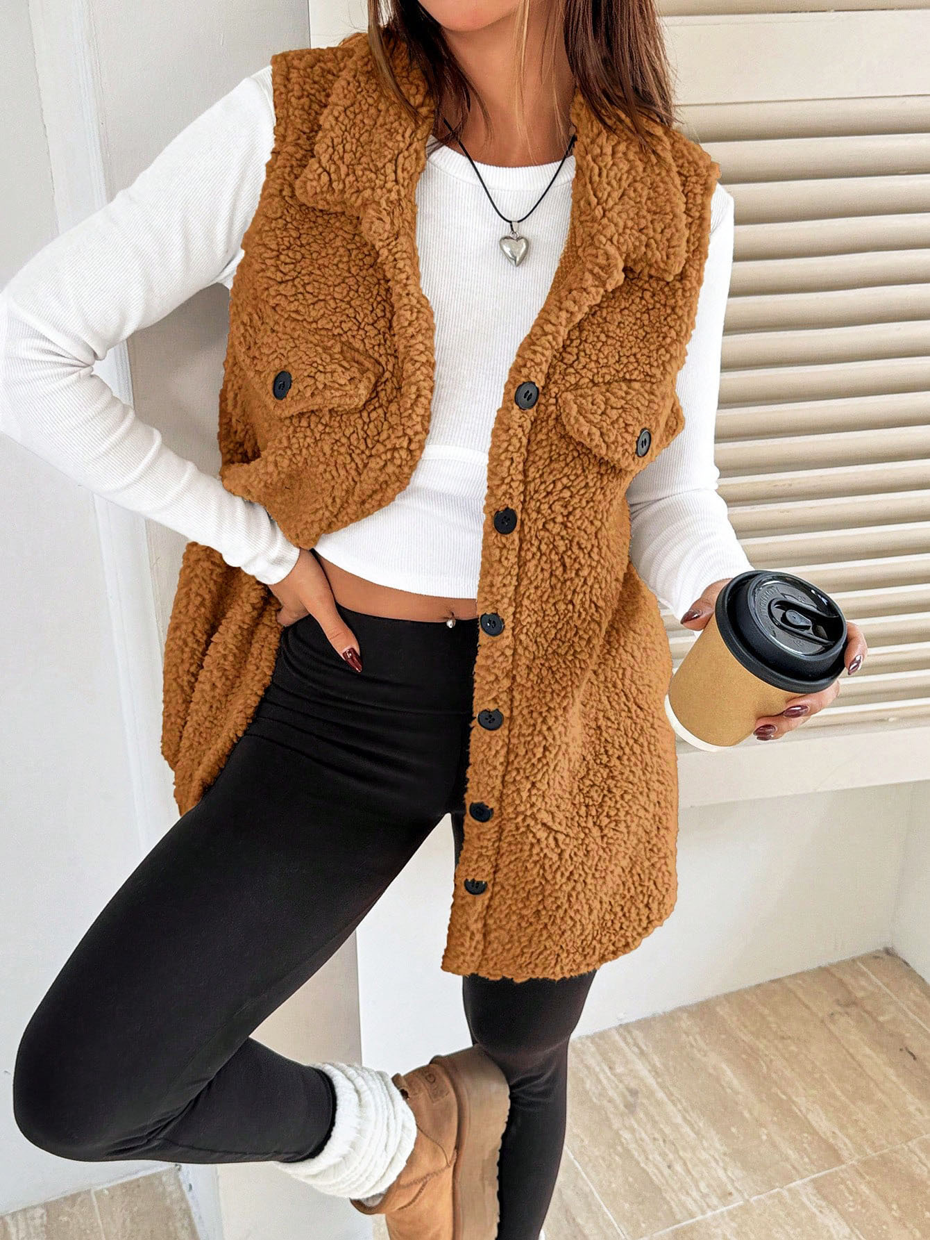 Chaleco de forro polar para mujer con solapa y botones casual_voghion.com