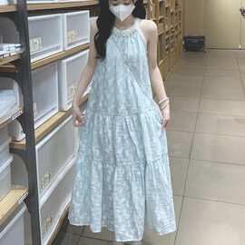 茶歇法式挂脖连衣裙女夏季温柔风宽松气质绝美奶fufu仙女初恋长裙