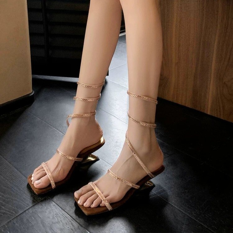 2026 Summer New Style Rhinestone Roman Strap Fairy-Style Mid-Heel Snake-Shaped Winding Sandals for Women Cross-Border 2026 Summer New Style Rhinestone Roman Strap Fairy-Style Mid-Heel Snake-Shaped Winding Sandals for Women Cross-Border