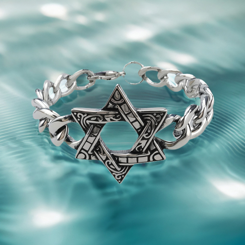 Cross-border New Style Stainless Steel Western Denim Five-pointed Star Titanium Steel Bracelet Men's Retro Skull Six-pointed Star Bracelet