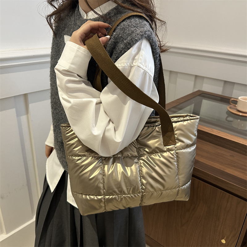 2024 nuevo bolso de moda bolso de mujer bolso de algodón espacial coreano bolso de hombro bolso de mano bolso de invierno bolso de tote