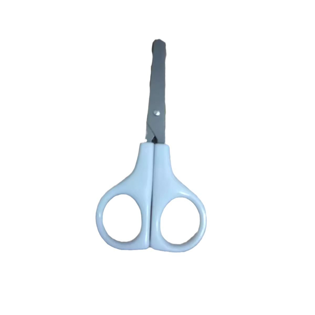 En stock al por mayor de acero inoxidable tijeras pequeñas estudiante de seguridad para niños tijeras pequeñas hechas a mano tijeras de hilo de cabeza plana tijeras domésticas