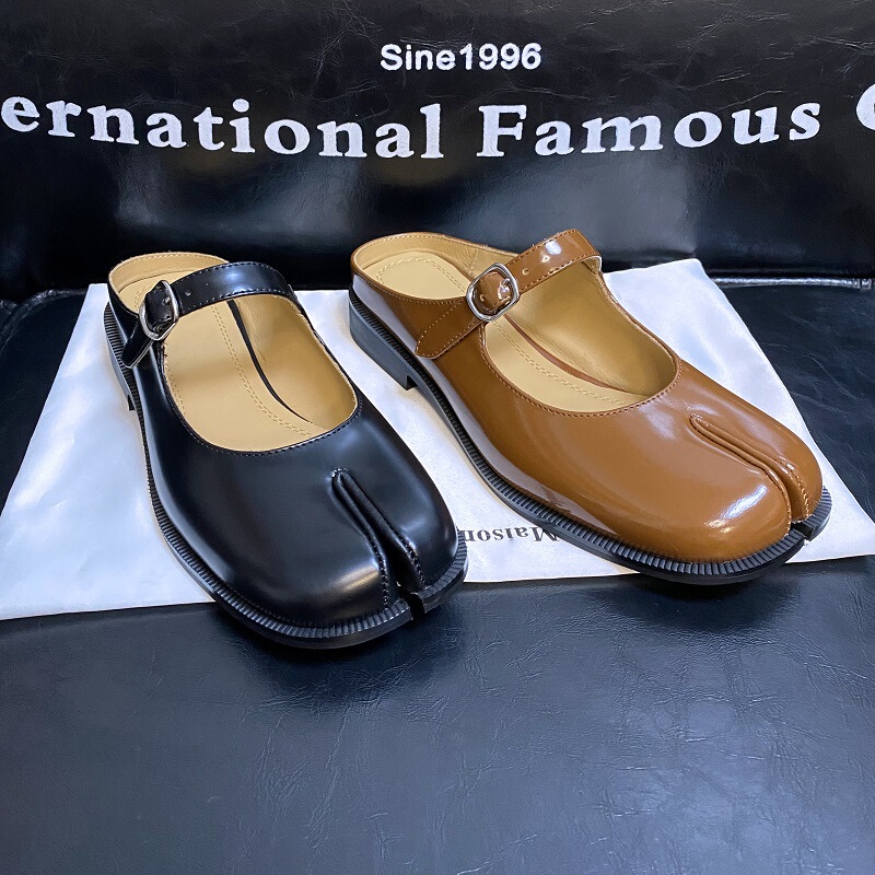 M6 Spring/Summer New Style Split-toe Shoes Women's Toe Half-tow Back Empty Slippers Genuine Leather Low Heel Split-toe Tow Summer Distinctive Fashionable Shoes