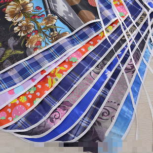 Factory direct supply 2 yuan shop 80*60 solid color apron flower cloth apron waterproof apron a bundle of 10 binary supply