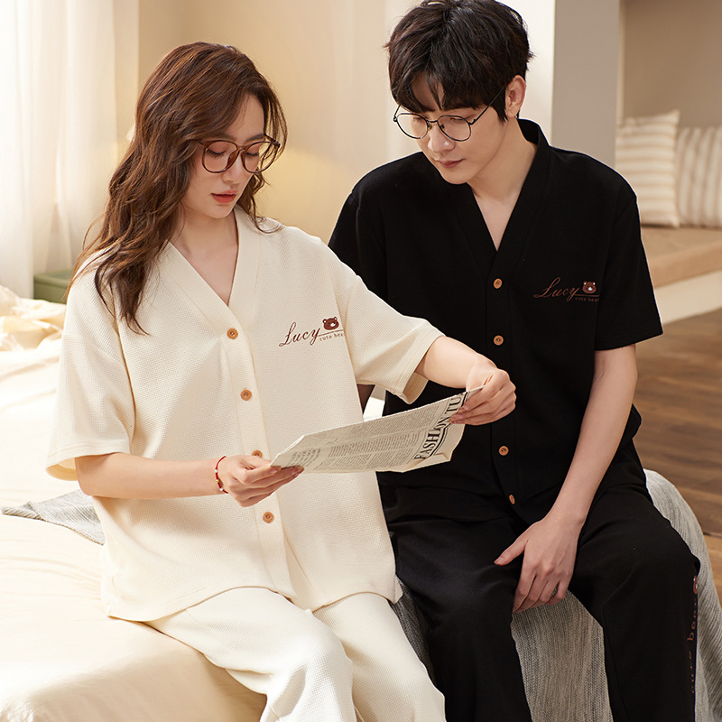 Estilo coreano nueva pareja waffle pijamas verano Pantalones casual de manga corta pareja cardigan con cuello en V traje de primavera y verano casa