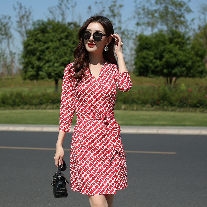 Chain Printing Elegant V Neck Slim Short Dress Women's Pg Dvf2025 Summer New Wrap Skirt