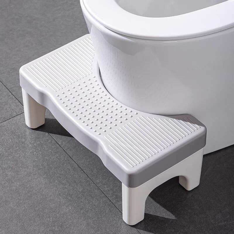 家庭用トイレを厚くしてしゃがむと、トイレのトイレに座ると、足を踏み入れると子供の腰掛けになります。|undefined