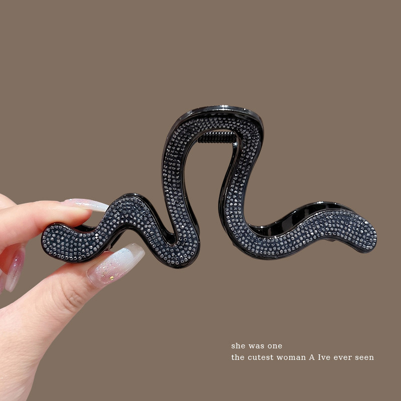 2026 nuevo clip de cabello ondulado clip de cabello de tiburón grande clip de cabello de mujer detrás de la cabeza de alta sensación clip de cabello accesorios para el cabello