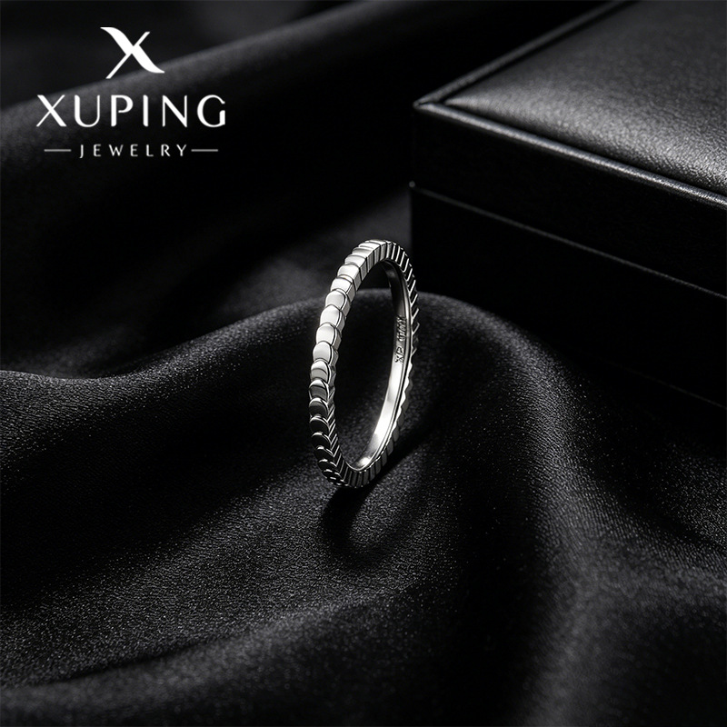 Xuping estilo simple anillo de acero inoxidable transfronterizo europeo y americano fácil de montar anillo de escala de pescado al por mayor