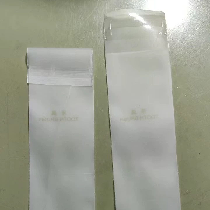 Производитель оптом: одноразовые расчески и зубные щетки для отелей, белые, мягкие, в водонепроницаемой упаковке из пленки, матовые полупрозрачные пакеты