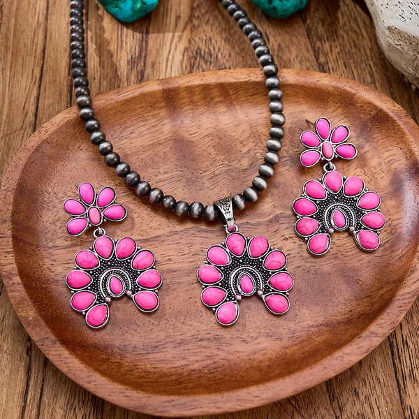 European and American Amazon bestsellers: TikTok trending retro Western-style turquoise horseshoe necklace and earring jewelry set