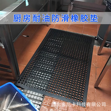 �N����ˮ�۷�����ˮ�U�����z�|��ѩ��ͨ���M���ˮ�п׷����_�|