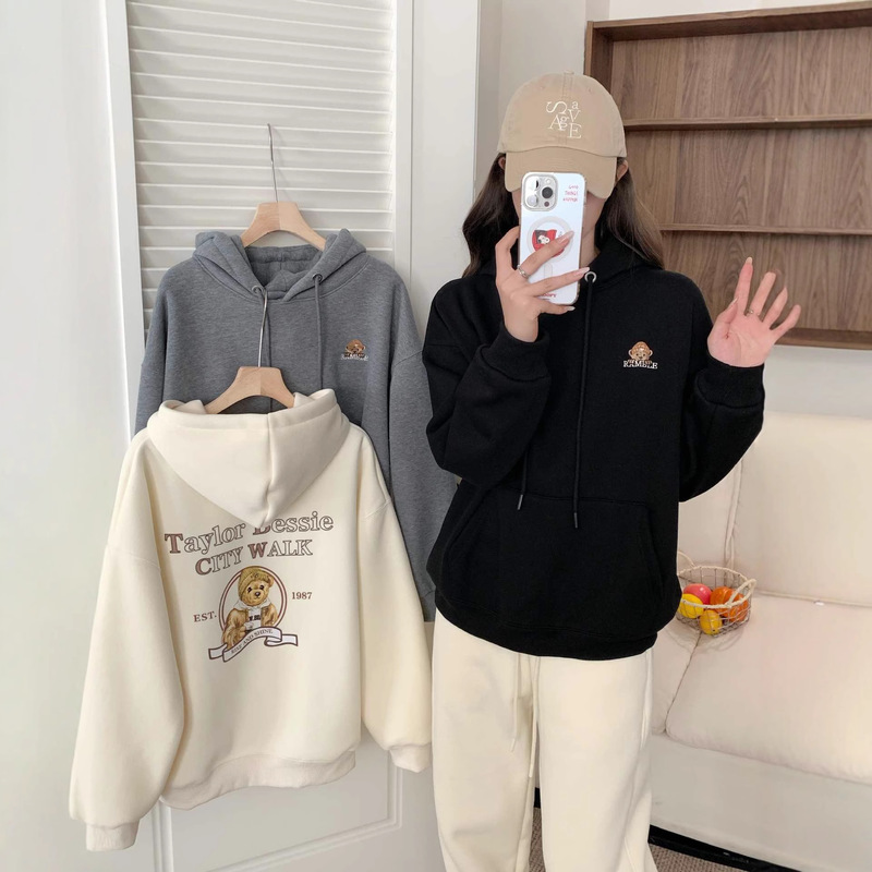 Autumn and Winter Custom Hooded Sweatshirt for Women, Thickened Versatile Bear Design, Age-Reducing Autumn and Winter Top, Hooded Fleece Jacket