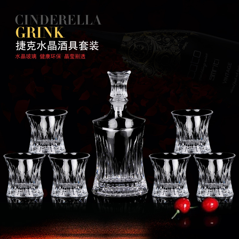 Comercio exterior transfronterizo suministro de alta calidad de vidrio de cristal checo whisky taza de vino casero decanter set de vino
