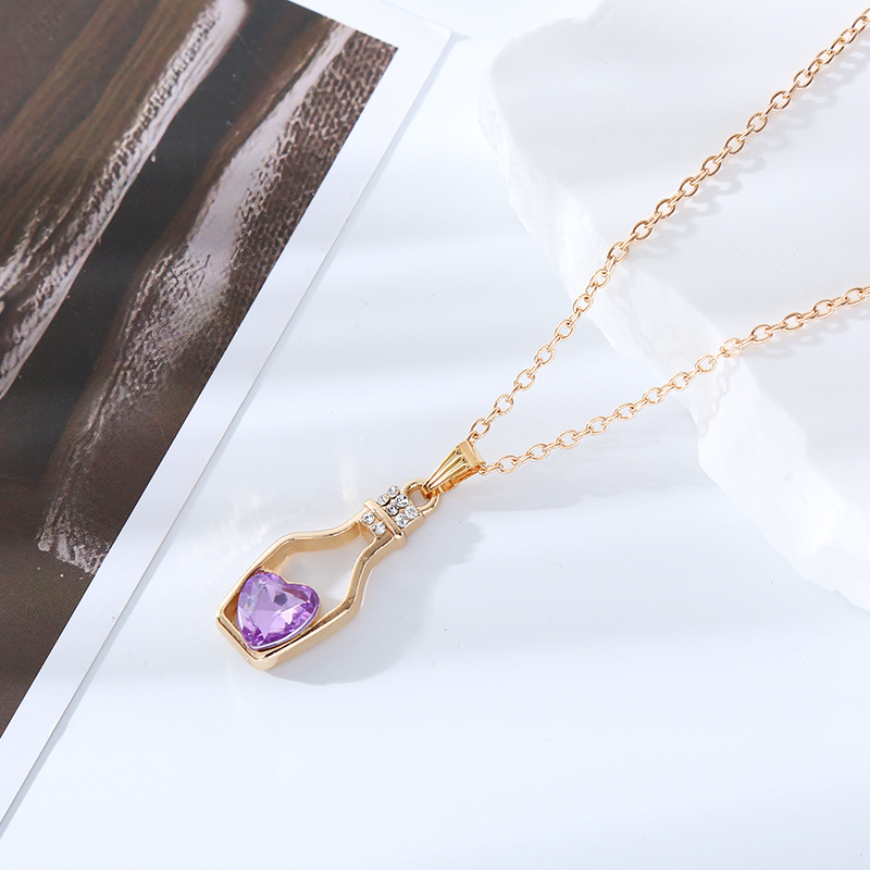 10g Weight Artificial Crystal Inlay Material Pendant Necklace Classification cable chain Chain Type 1 Piece Quantity Daily Occasion Alloy Material Heart Shape, Bottle Pattern Women's Gender Plating, Inlay Design Simple Style Style Simple Style Heart Shape Bottle Alloy Plating Inlay Artificial Crystal Women's Pendant Necklace 19