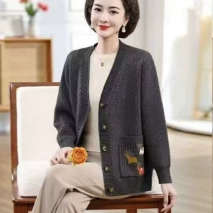 新款女装毛衣开衫时尚洋气女2026新款春秋外搭针织外套宽松外套女